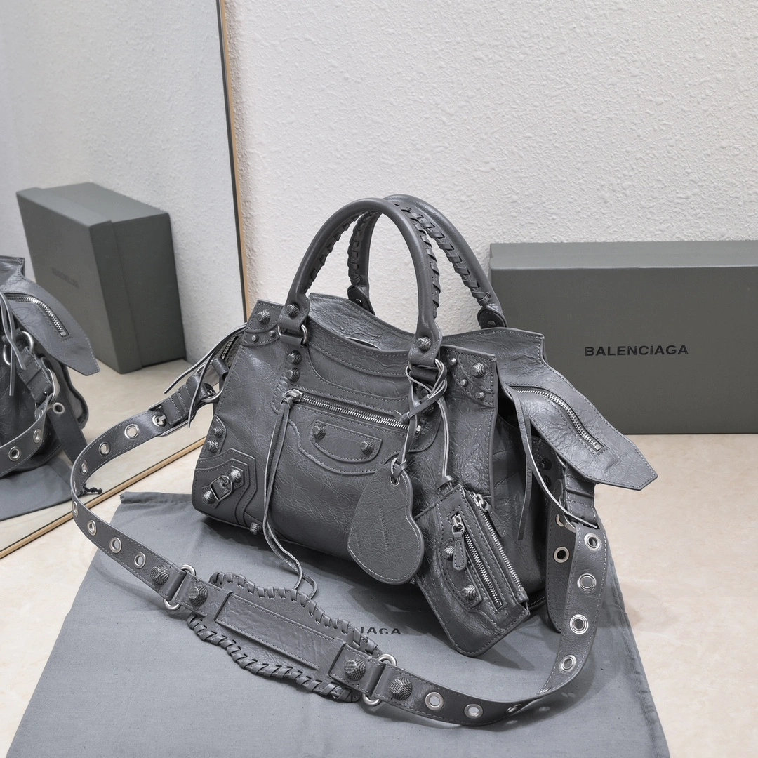 ZipUp Balenciaga NEO CAGOLE Vintage Sheepskin Motorcycle Bag 60992