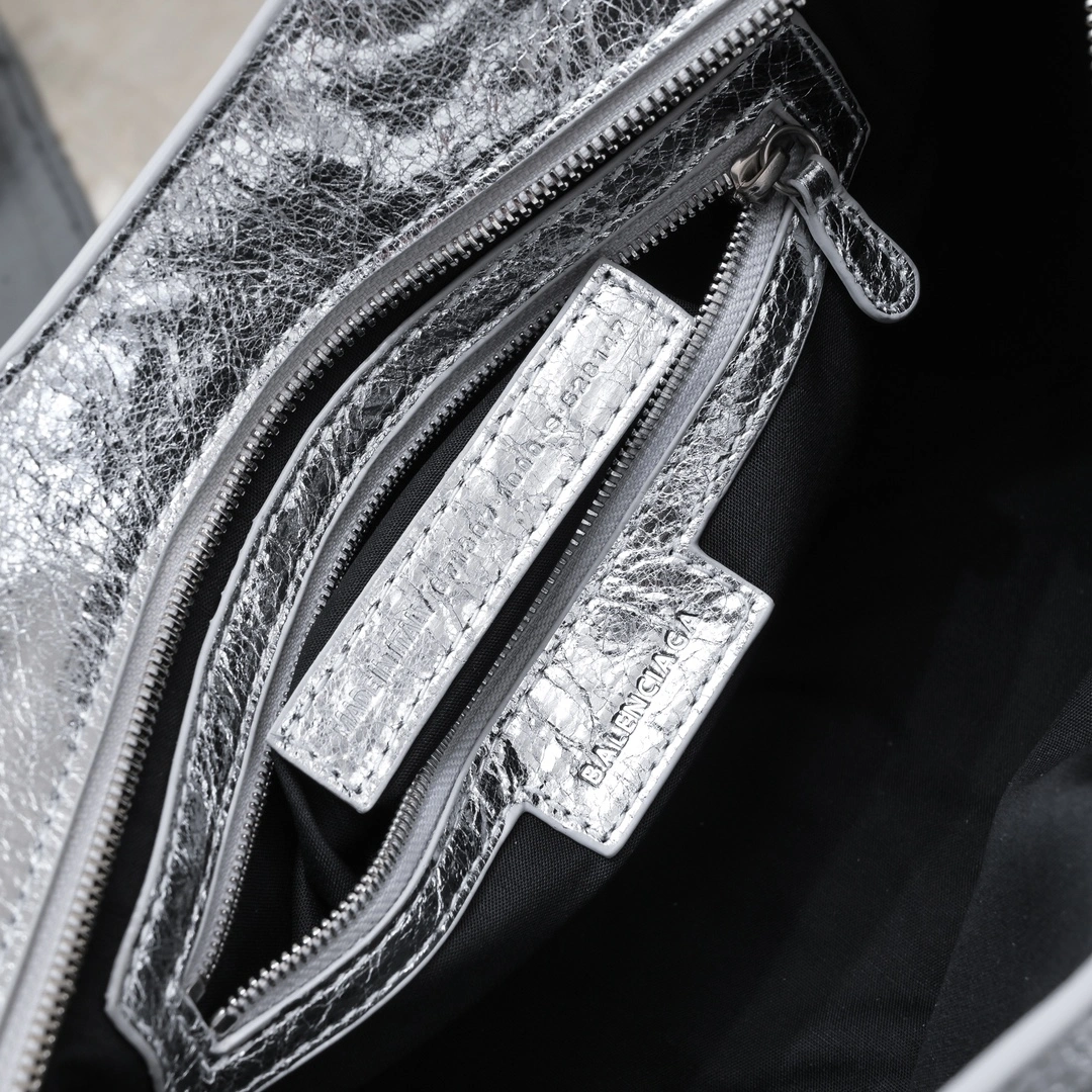 Balenciaga NEO CAGOLE Vintage Sheepskin Trapezoid Bag with Mirror Flexible 60951