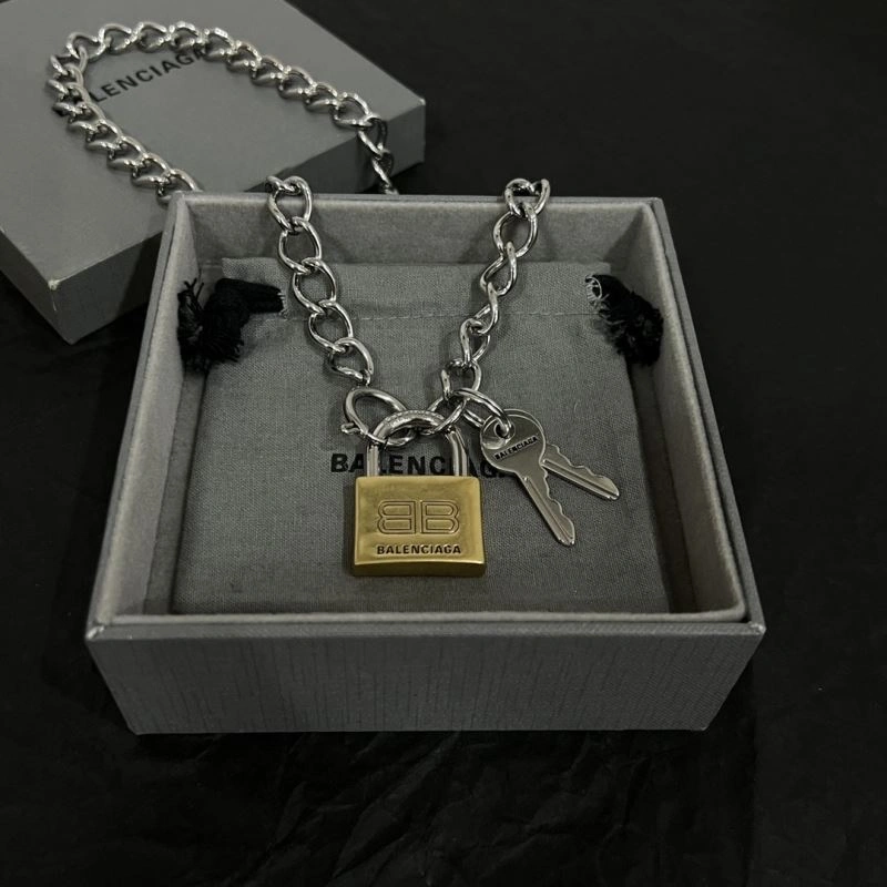 HighQuality Balenciaga Necklaces 215692