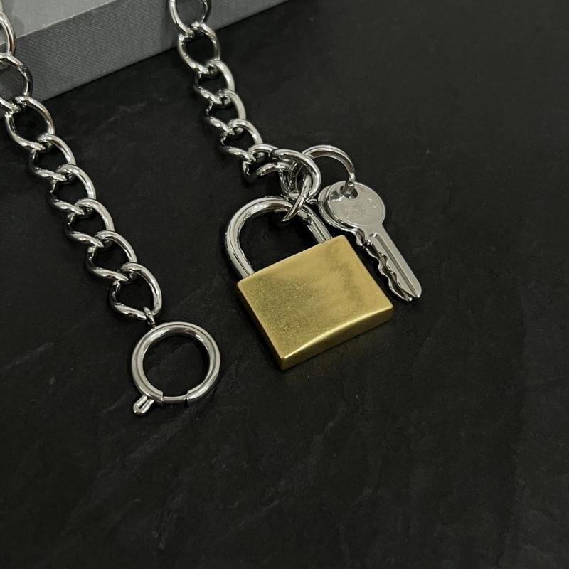 HighQuality Balenciaga Necklaces 215692