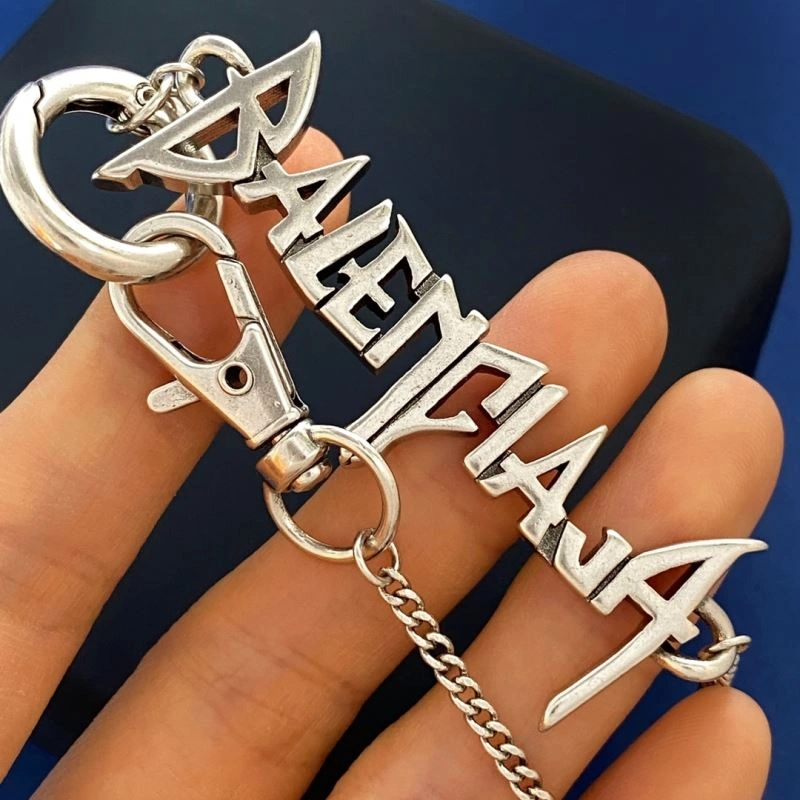 EyeCatching Balenciaga Necklaces 215706