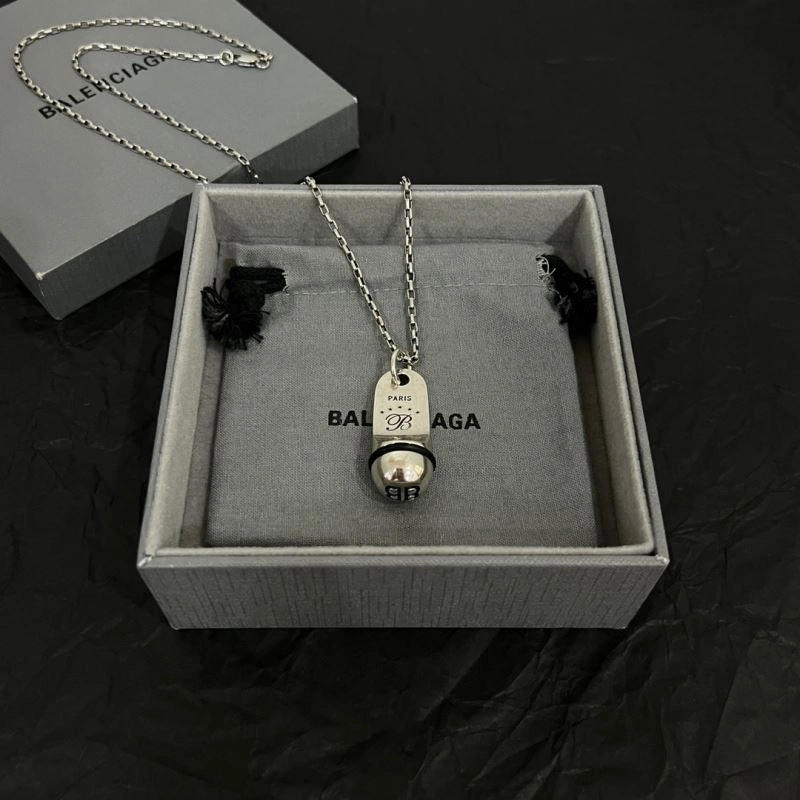Reliable Balenciaga Necklaces 215720
