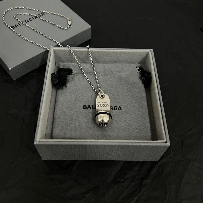 Reliable Balenciaga Necklaces 215720