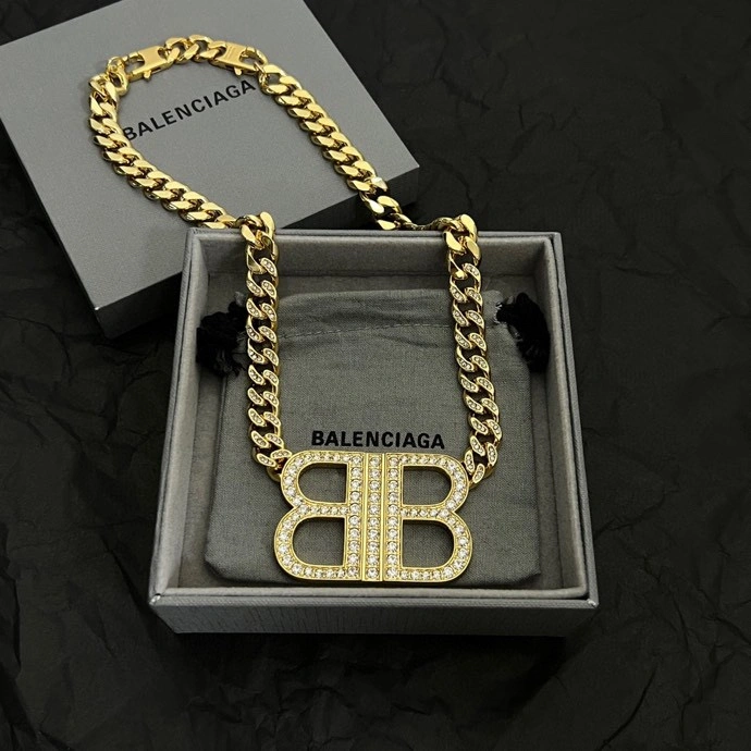Balenciaga Necklaces Affordable 215648
