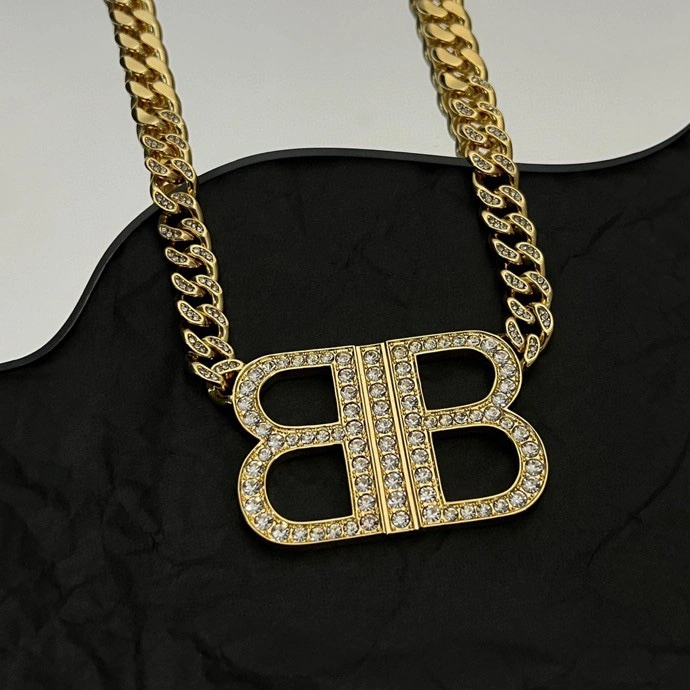 Balenciaga Necklaces Affordable 215648