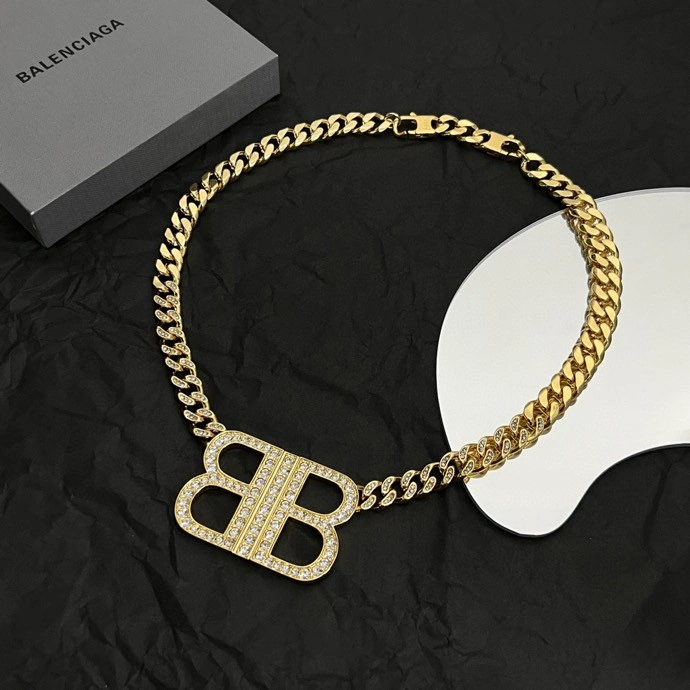 Balenciaga Necklaces Affordable 215648
