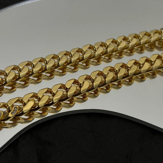 Balenciaga Necklaces Affordable 215648