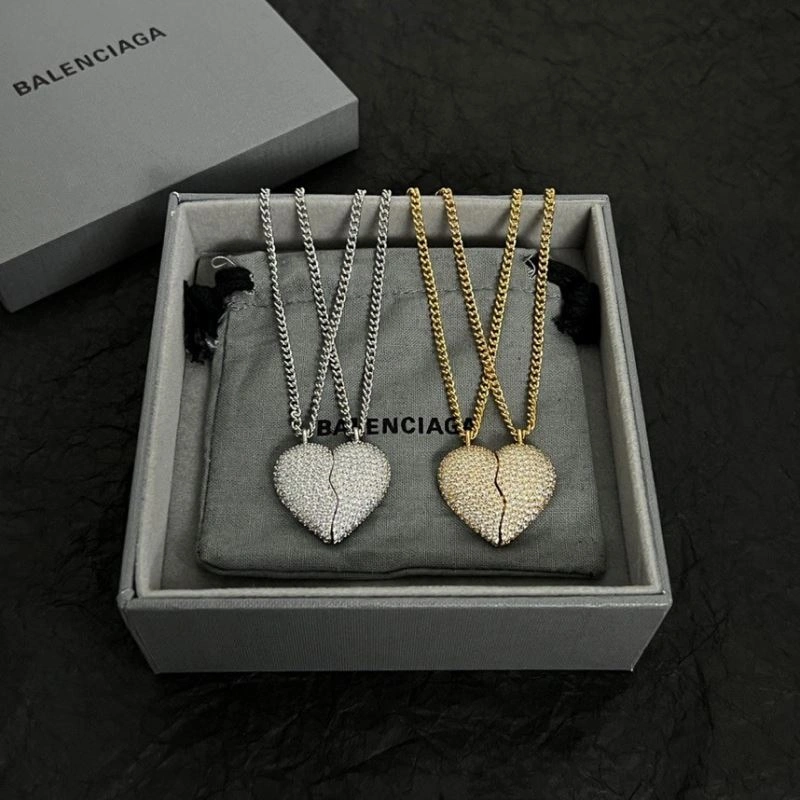 SoftTouch Balenciaga Necklaces 215639