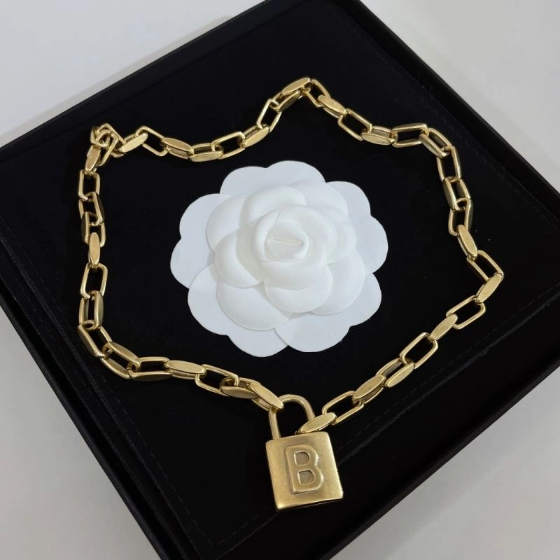 EyeCatching Balenciaga Necklaces 215613
