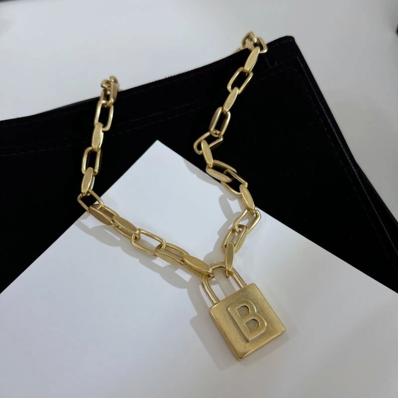 EyeCatching Balenciaga Necklaces 215613