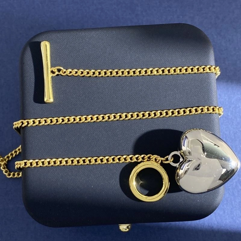 Balenciaga Necklaces WrinkleFree 215617