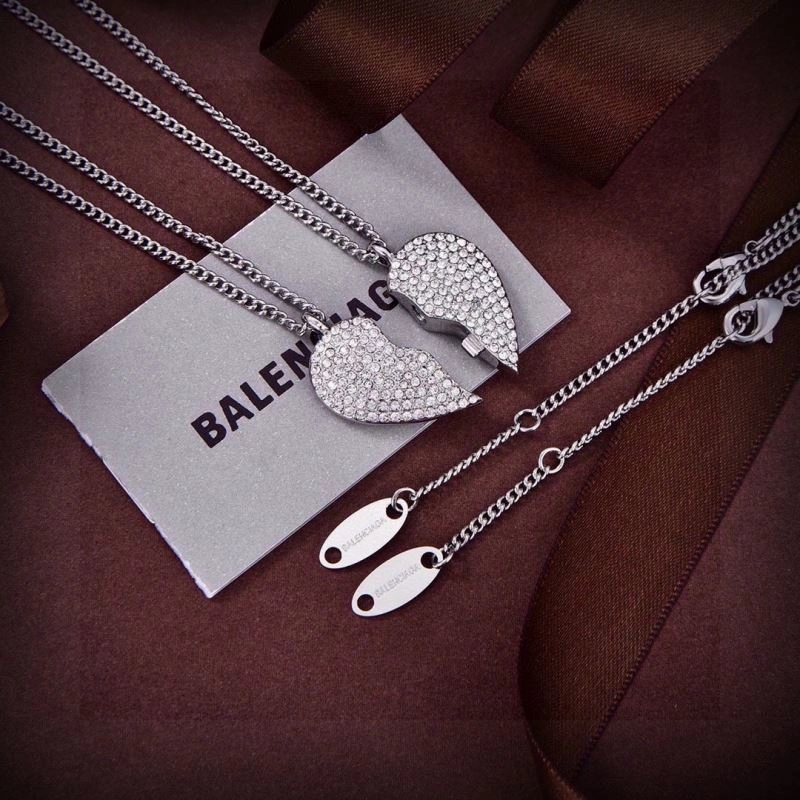 Balenciaga Necklaces Functional 215614