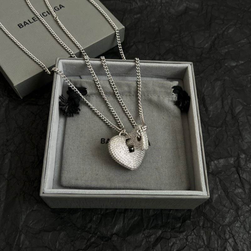 Balenciaga Necklaces MultiPurpose 215598