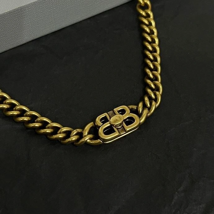 Balenciaga Necklaces Trendsetting 215559
