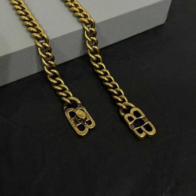 Balenciaga Necklaces Trendsetting 215559