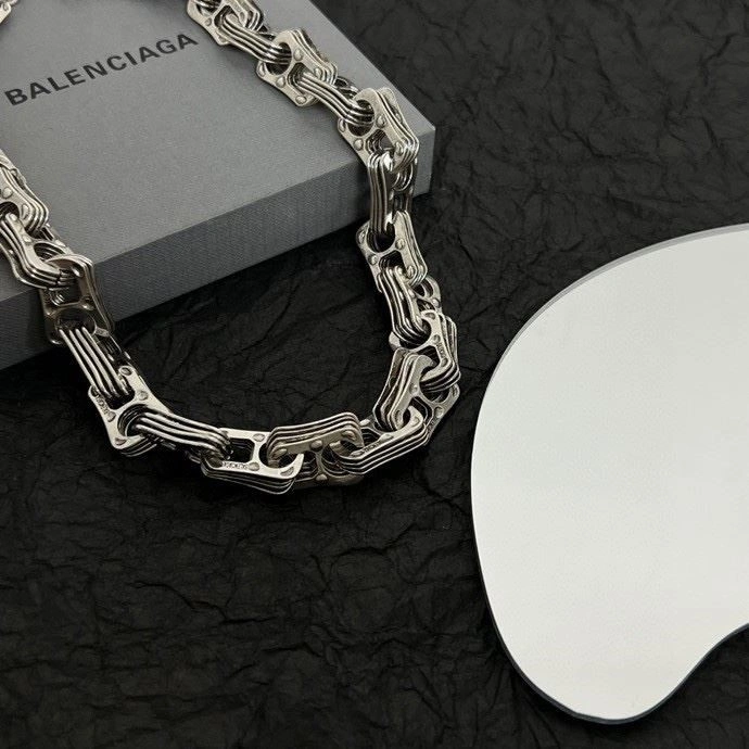 Balenciaga Necklaces Sophisticated 215556