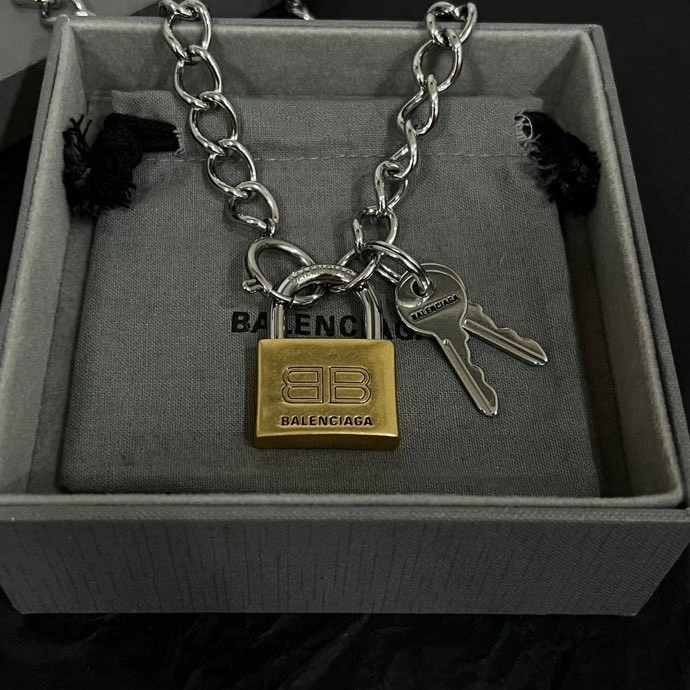 Balenciaga Necklaces Minimalist 215459