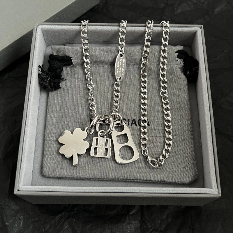 Balenciaga Necklaces Trendy 215435