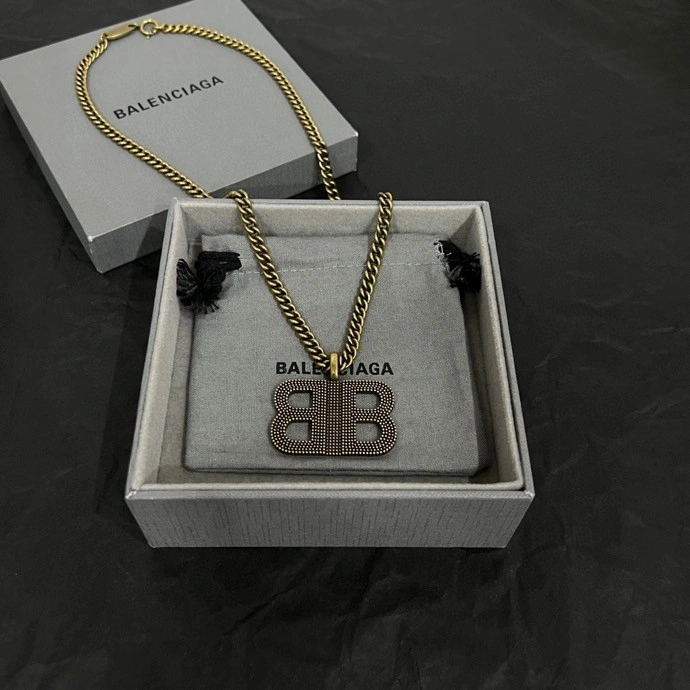 Unique Balenciaga Necklaces 215437
