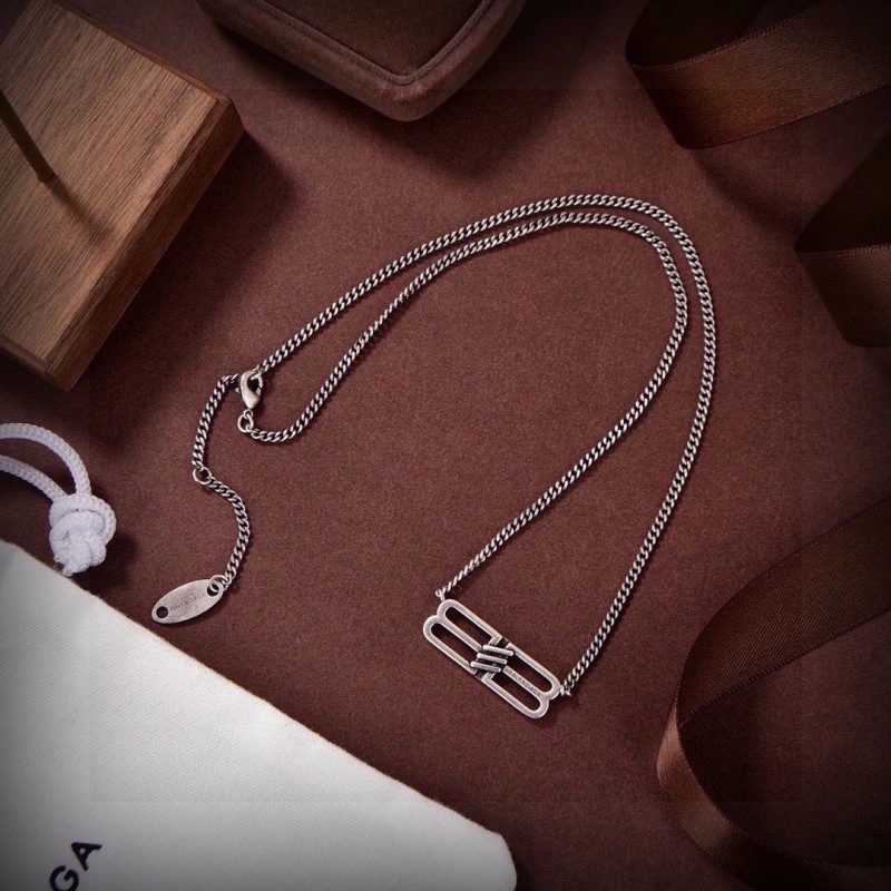 Balenciaga Necklaces Elegant 215418