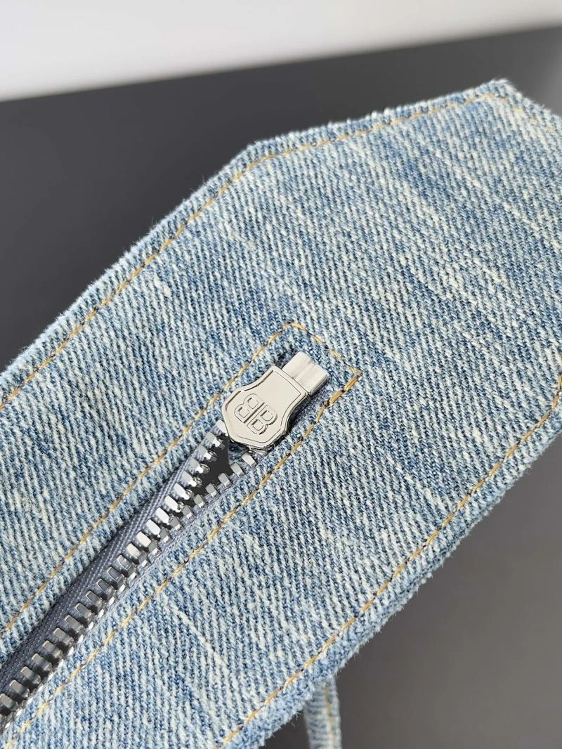 Balenciaga Neo Cagole Distressed Denim Motorcycle Bag UrbanStyle 72668
