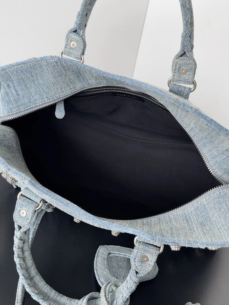 Balenciaga Neo Cagole Distressed Denim Motorcycle Bag UrbanStyle 72668