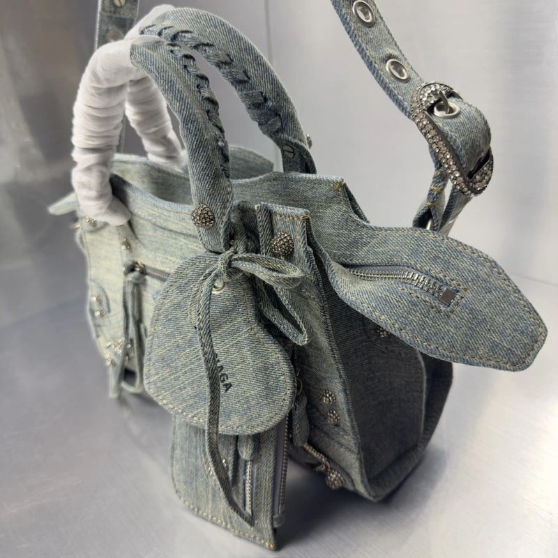 Effortless Balenciaga Neo Cagole Distressed Denim Motorcycle Bag 72677