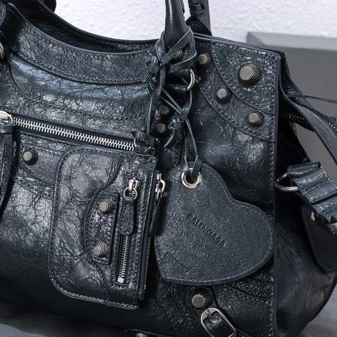 Reliable Balenciaga Neo Cagole Gray Lambskin Motorcycle Bag 60946