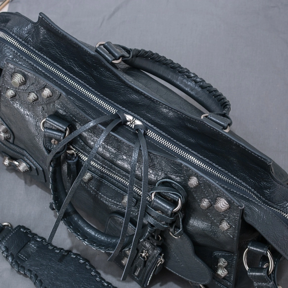 Reliable Balenciaga Neo Cagole Gray Lambskin Motorcycle Bag 60946