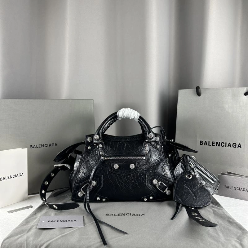 Balenciaga Neo Cagole Heart Mirror Motorcycle Bag in Black Crackle ModernLook 78784