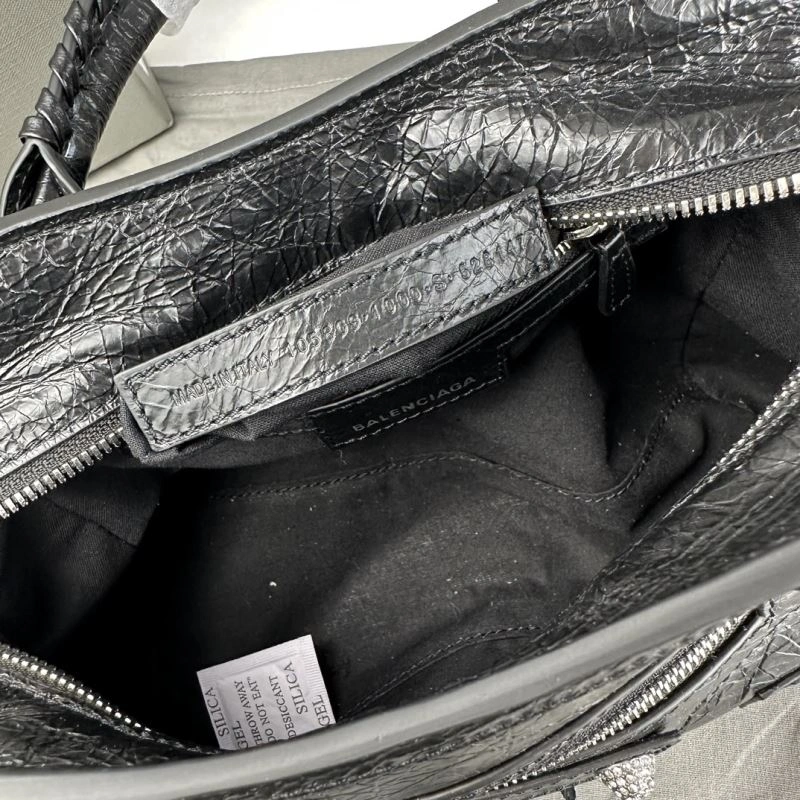 Balenciaga Neo Cagole Heart Mirror Motorcycle Bag in Black Crackle ModernLook 78784