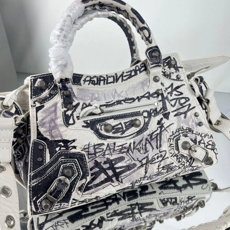 Balenciaga Neo Cagole Heart Mirror Motorcycle Bag Functional 78766