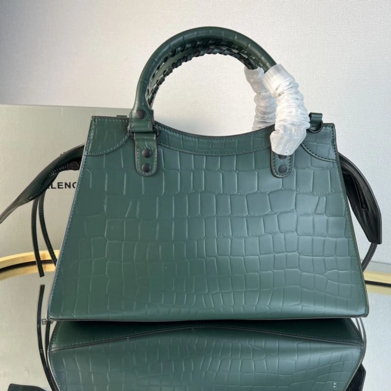 Balenciaga Neo  Motorcycle Bag - Luxury Versatility UrbanChic 78780