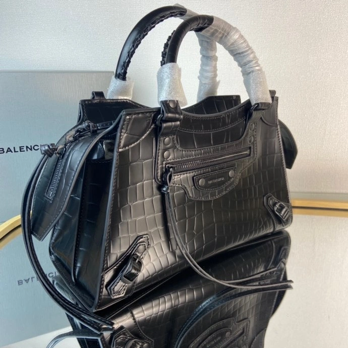 Balenciaga Neo  Trapezoidal Motorcycle Bag Trendsetting 75364