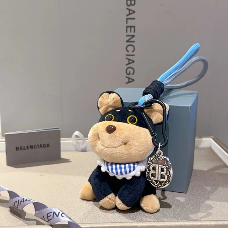 WellDesigned Balenciaga Ornaments 269289