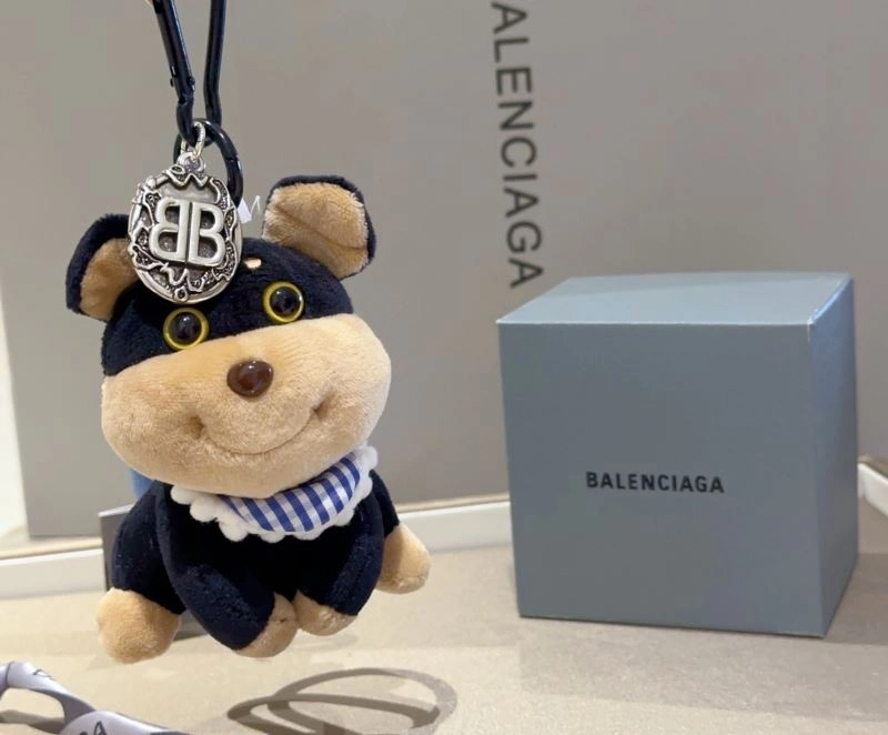 WellDesigned Balenciaga Ornaments 269289
