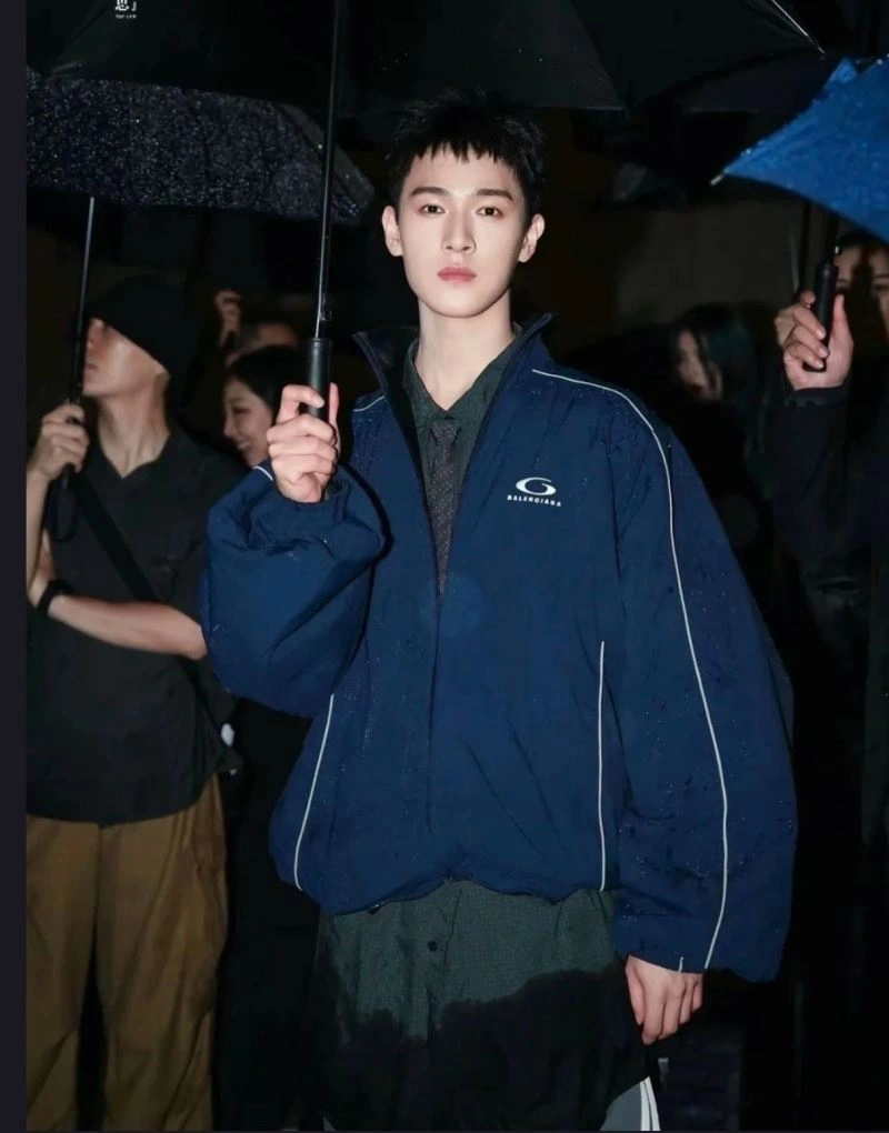 Affordable Balenciaga Outwear 98682