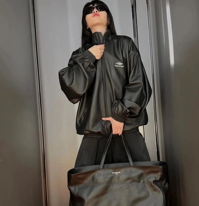 Balenciaga Outwear TechFriendly 98681