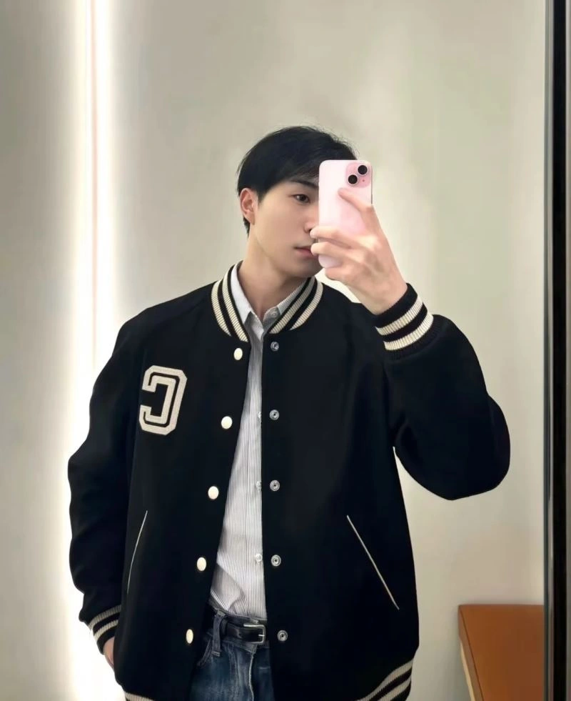 Sporty Balenciaga Outwear 98719