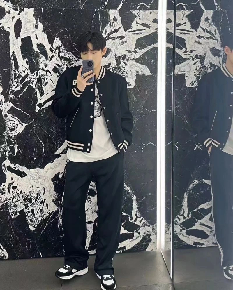 Sporty Balenciaga Outwear 98719
