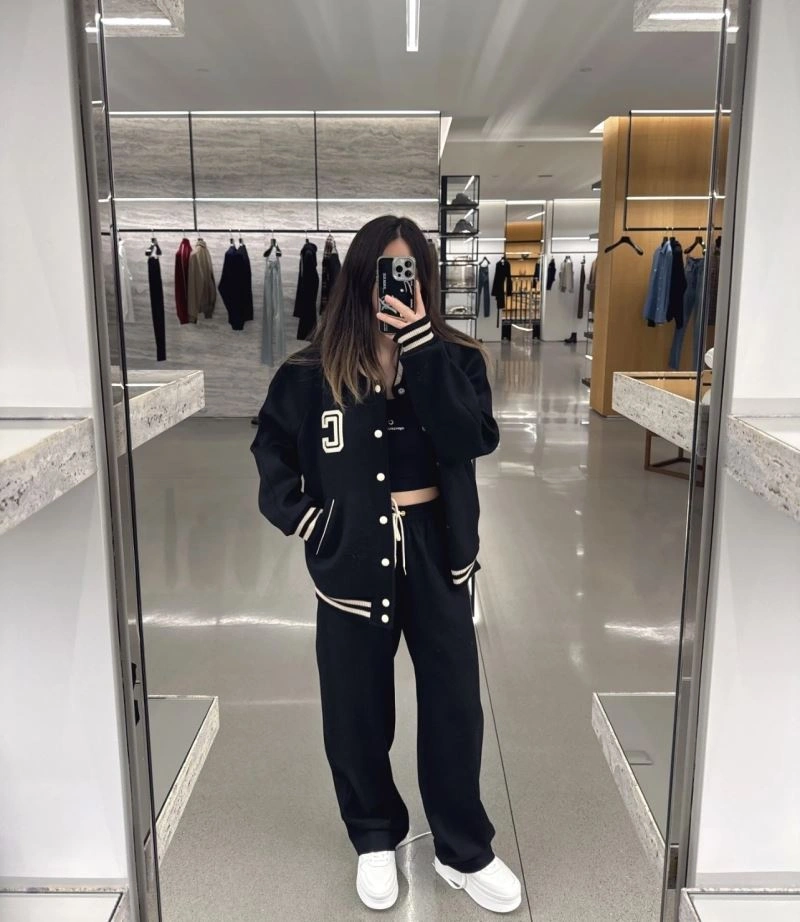 Sporty Balenciaga Outwear 98719