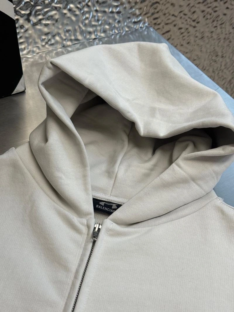 Stylish Balenciaga Outwear 98644
