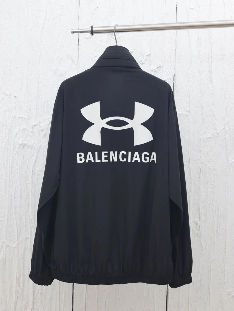 Balenciaga Outwear MultiPurpose 98646