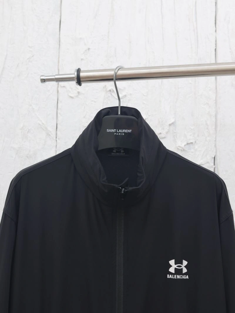 Balenciaga Outwear MultiPurpose 98646