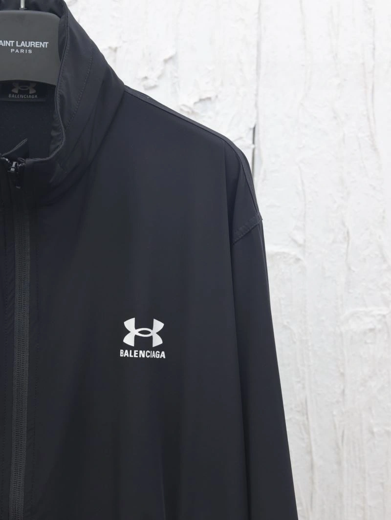 Balenciaga Outwear MultiPurpose 98646