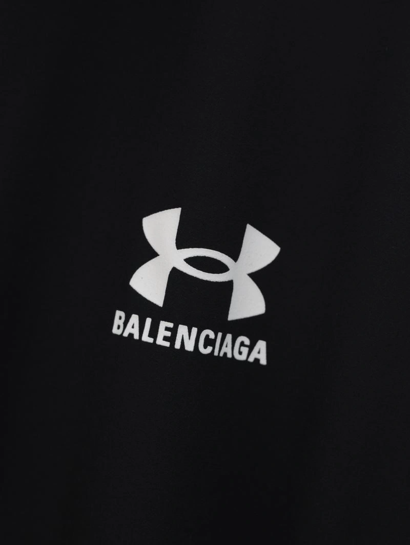 Balenciaga Outwear MultiPurpose 98646