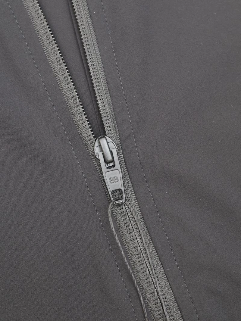 Balenciaga Outwear MultiPurpose 98646