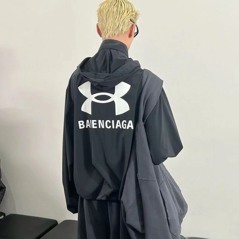 Balenciaga Outwear MultiPurpose 98646