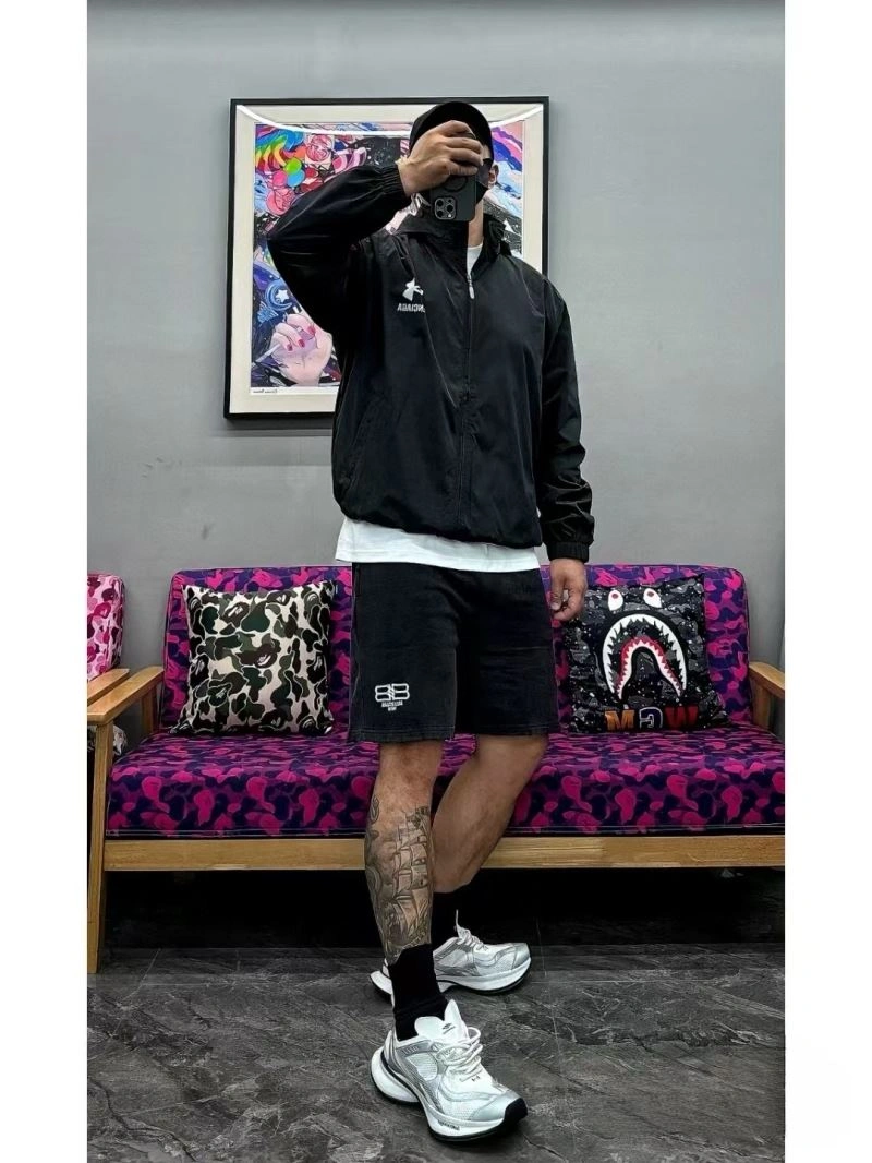 Balenciaga Outwear MultiPurpose 98646