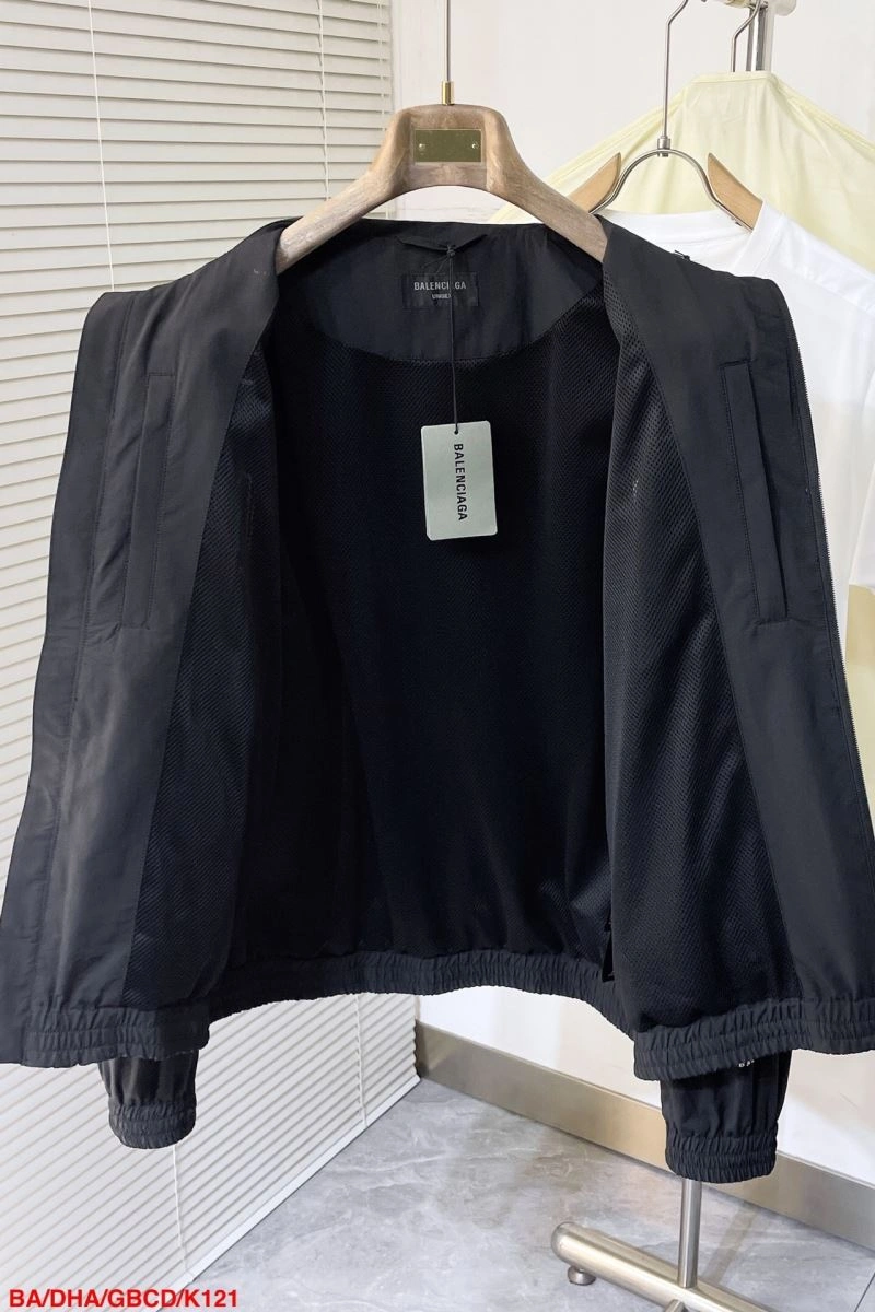 Balenciaga Outwear EyeCatching 98857